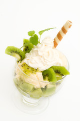 Kiwi Eisbecher
