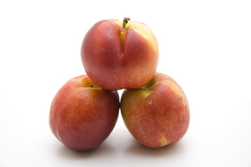 Nektarinen gestapelt