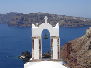 Fototapeta na wymiar Glockenturm auf Santorin