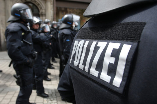 Polizeischutzkleidung