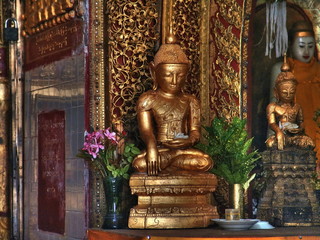 Myanmar, Inle lake little buddha in main Paya