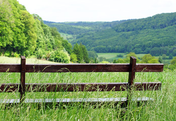 Fototapeta premium Sitzbank und Erholung in der Natur