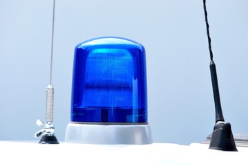 Blaulicht und Funkantennen