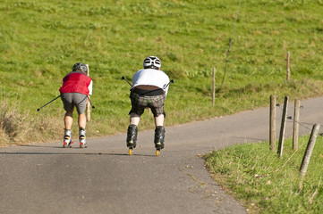 Skaten mit Inlinern oder Skirollern