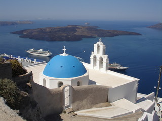 Fototapeta na wymiar Kościół na Santorini
