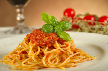 spaghetti with tomato - spagehtti al pomodoro