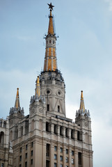 Fototapeta na wymiar Wieża Stalina w Moskwie