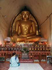 Myanmar, Bagan - Praying to Buddha