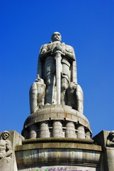 Fototapeta na wymiar Bismarck-Denkmal