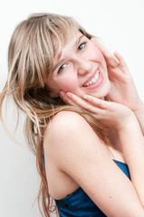Obraz premium Beautiful young girl portrait