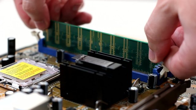 Motherboard ram memory replacing