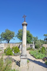 colonne au cimetière