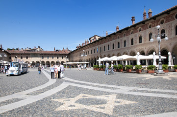 Naklejka premium Piazza Ducale Vigevano