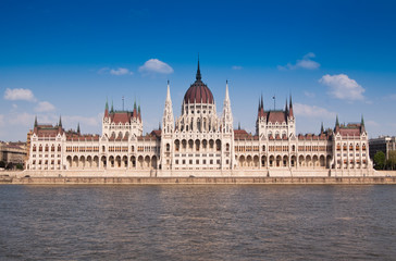 Fototapeta na wymiar Parliament (Hungary-Budapest)