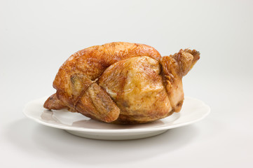 Pollo arrosto su piatto