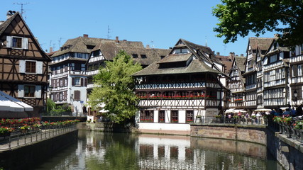 Fototapeta na wymiar La Petite France w Strasburgu