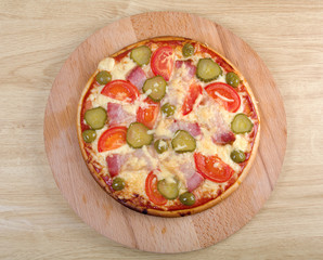 pizza ham and vegetable
