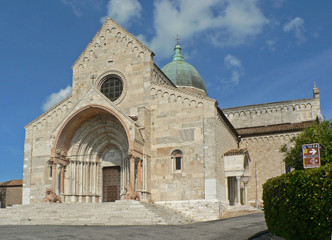 Fototapeta na wymiar Katedra w Ankonie