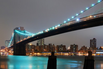 Fototapeta na wymiar NEW YORK CITY z Brooklyn Bridge