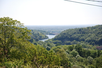 collina vista fiume