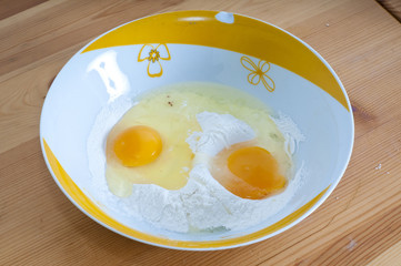 farina e uova
