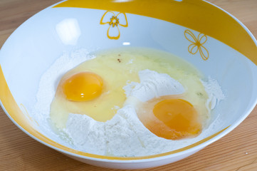 farina e uova