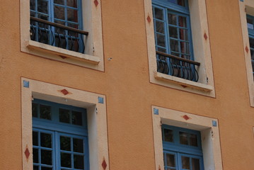 façade provençale