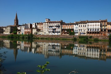 Fototapeta na wymiar Miasto Montauban