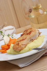 gegrillte Hühnchenbrust mit Kartoffelpüree