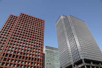 Fototapeta na wymiar Highrise buildings in downtown Tokyo