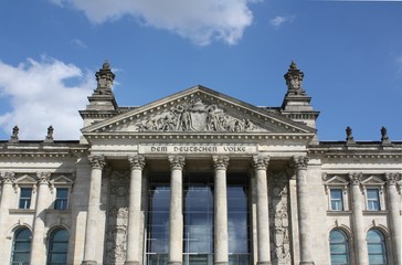 Fototapeta na wymiar Deutscher Reichstag - German Parliament Building
