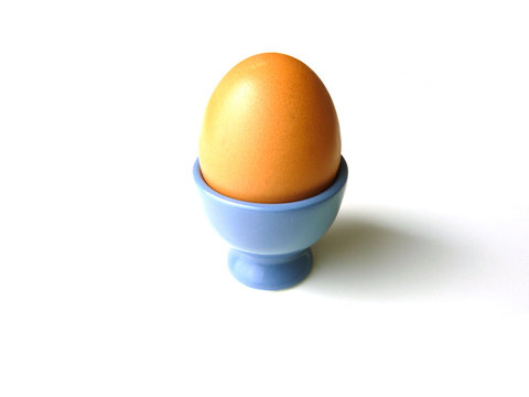 Uovo nel porta uovo