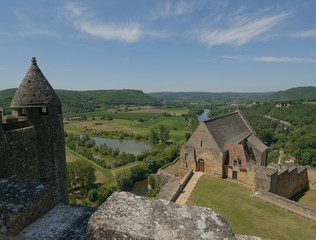Fototapeta na wymiar Chateau Beynac, medieval castle in Dordogne, France