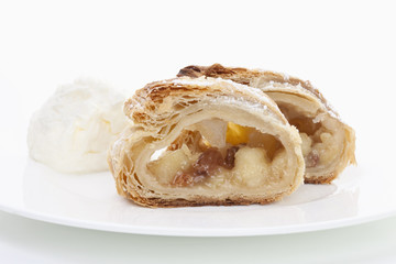 Apfelstrudel