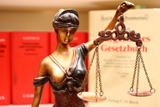 Justitia - deutsche Gesetze