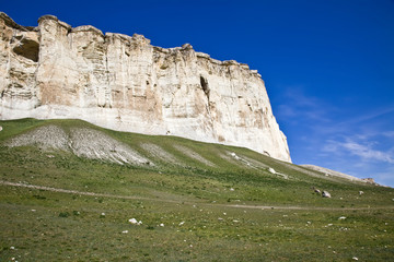 Fototapeta na wymiar Krym, góra jest Białe urwisko