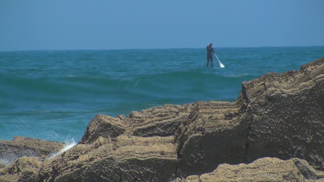 stand up paddle surfing