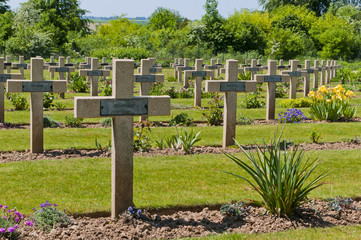 Naklejka premium Le mémorial franco-britannique de Thiepval - Tombe de soldats in