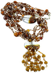 collier, fond blanc