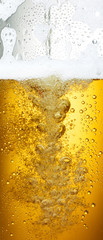 Bierfond mit Tropfen 9