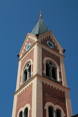 Fototapeta premium Neoromanischer Kirchturm