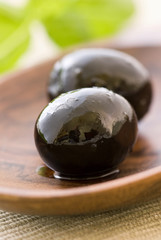 Schwarze Oliven