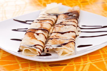 pancakes with chocolate syrup