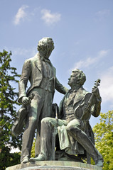 Fototapeta na wymiar Joseph Lanner i Johann Strauss monument, Baden koło Wiednia