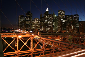 Naklejka premium Most Brookliński w nocy