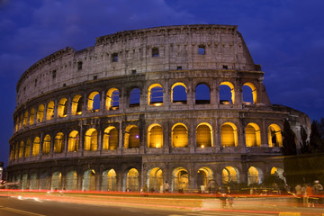 Fototapeta na wymiar Colosseum - Night ,Street View