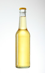 Bier Goldgelb Flasche