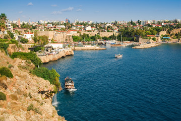Naklejka premium Piękny widok na port Antalia