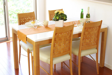 ダイニングテーブル