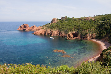 Calanque de la corniche de l'est&eacute;rel